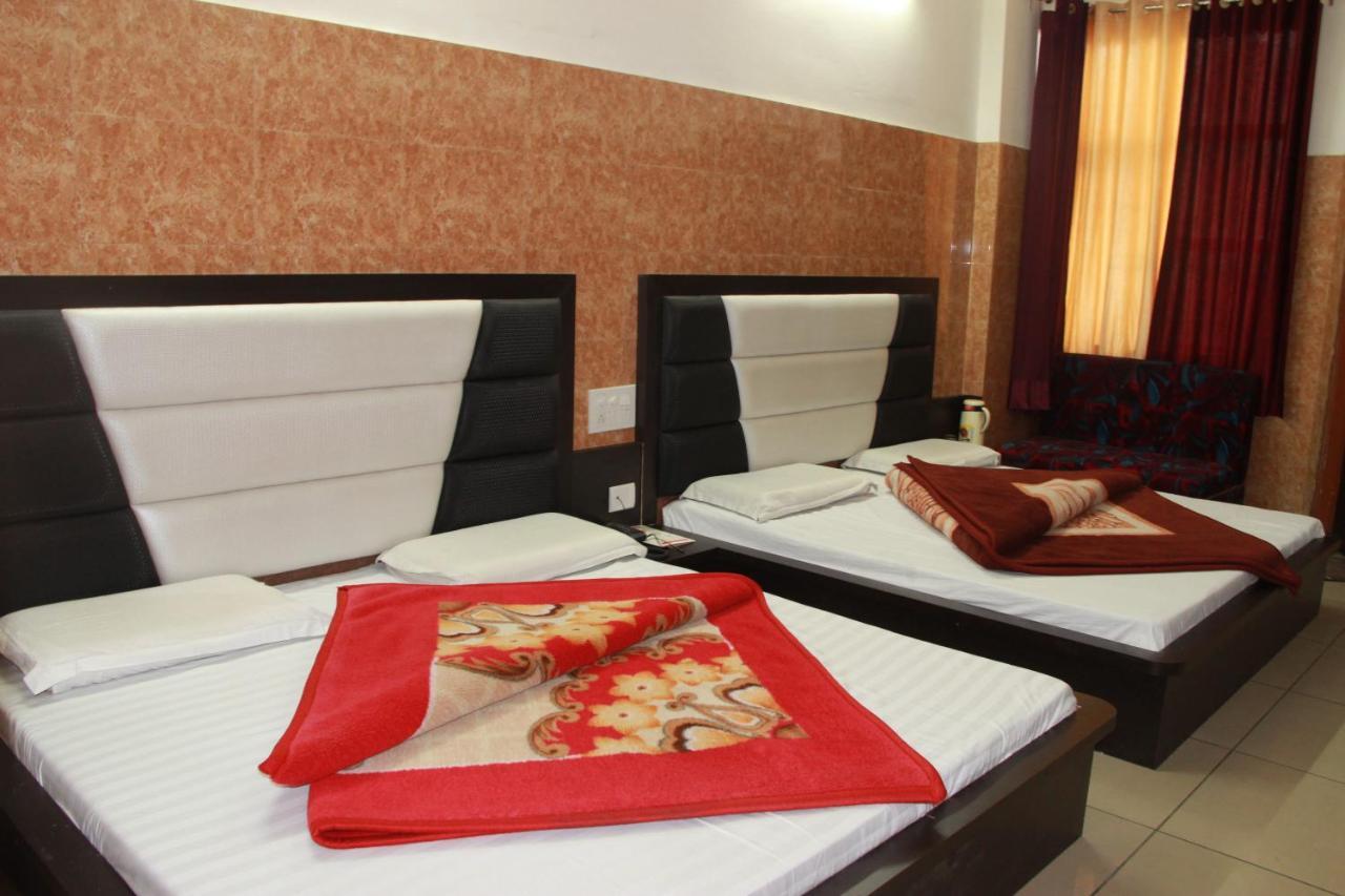 Aashirwad Hotel Katra  Exterior photo